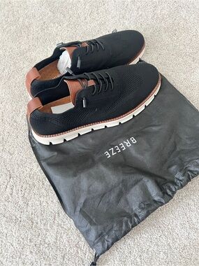 Leisure Men's Black Knit Sneaker with Brown Trim new never worn Leisure Breeze